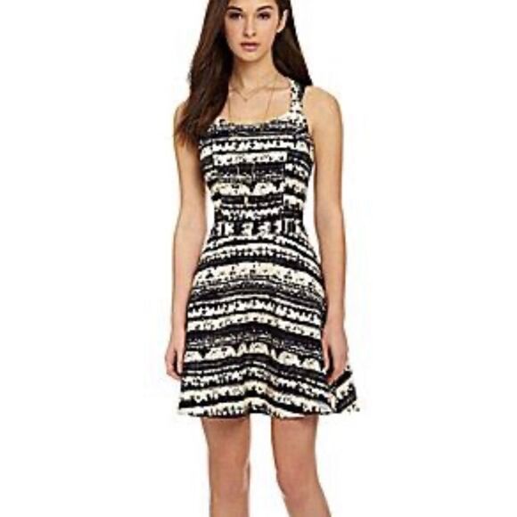 Jessica Simpson Archipelago Tribal Cut Out Dress - Picture 1 of 8